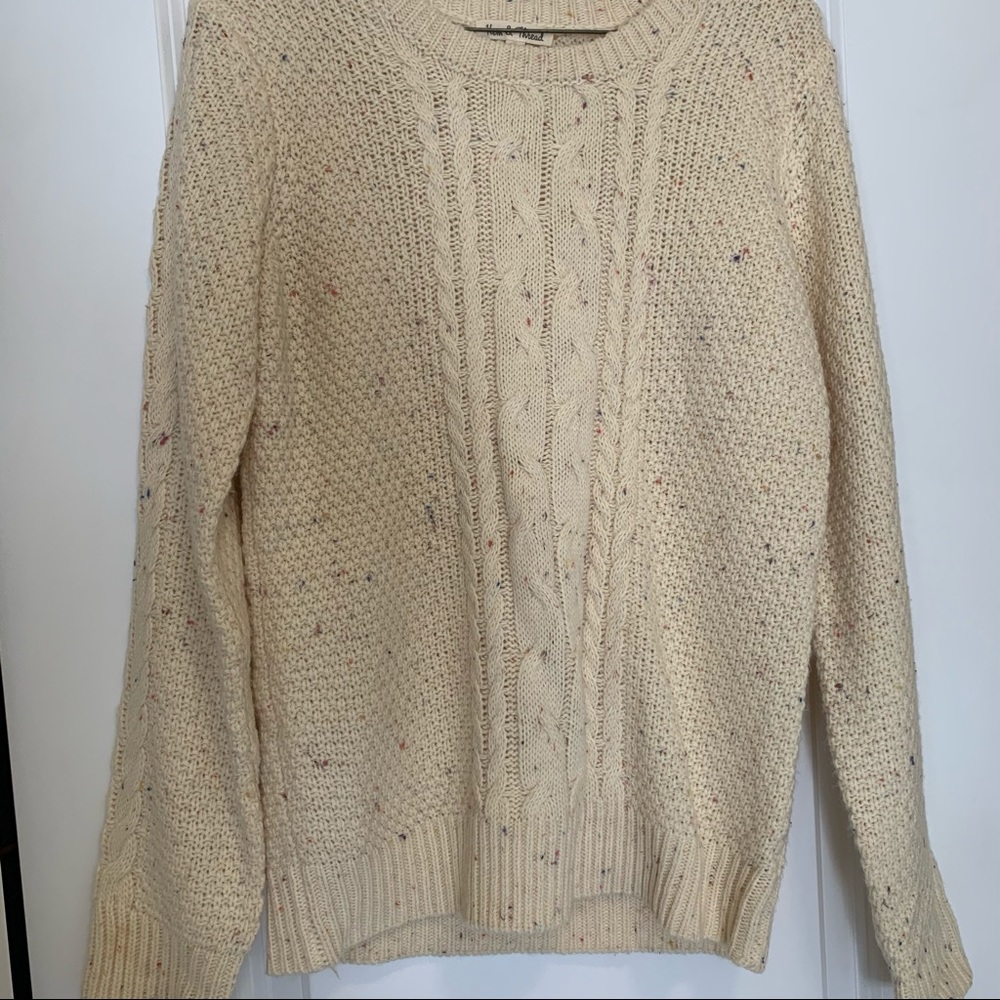 Women’s Sweater Size S